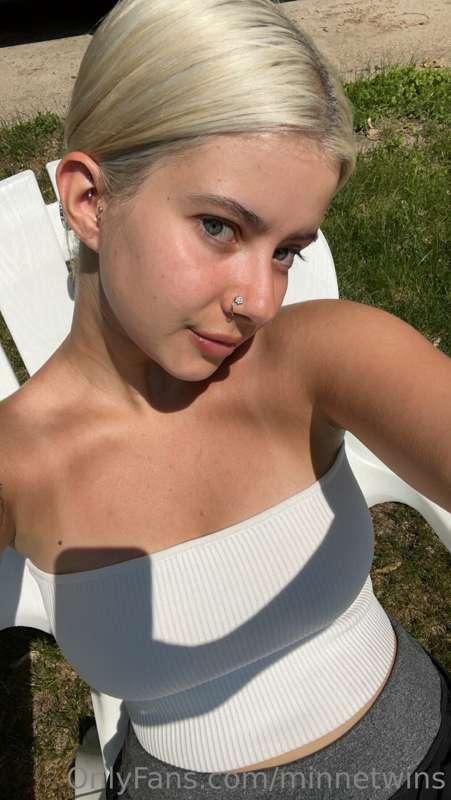 Feeling hot with this new tan 😏