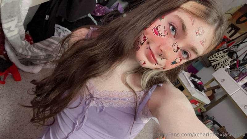 Kisses daddy?