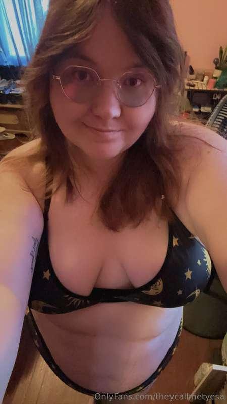 Got a new bra recently 😘