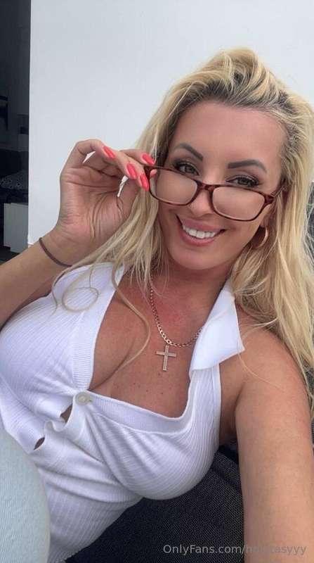 💥 FIRST 30 FREE 💥 Hot @oliviarodri 😍🔥 Looking for a real man..