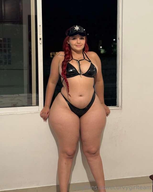 curvygirlteam image #1