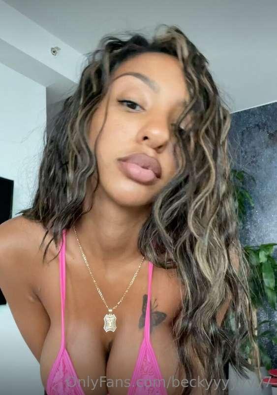 dont leave me hangingggg, dm me 🥵