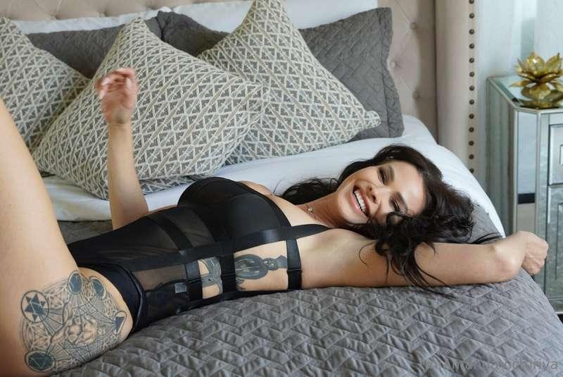 you know what i’m smiling about👅