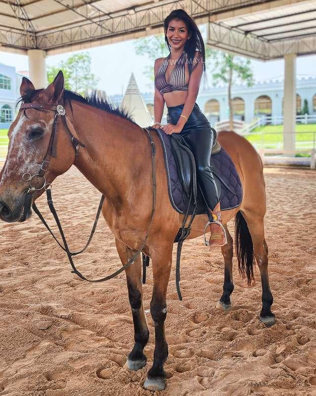 Riding a horse was such a very nice experience 😍