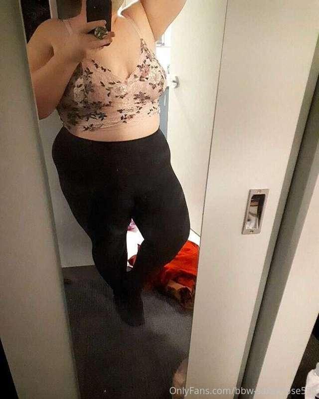 Anyone interested in spoiling me tonight? Tips are always ap..