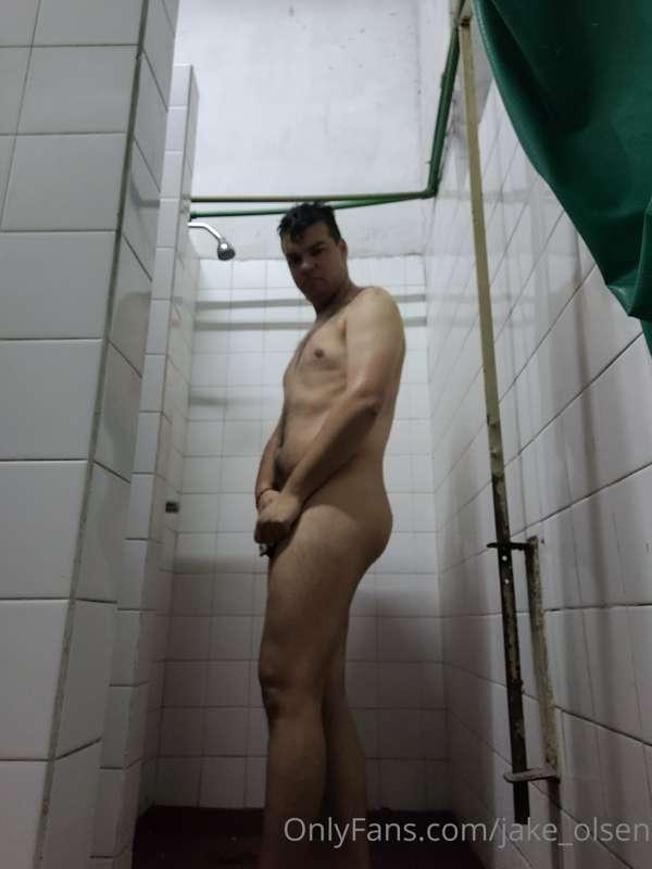 A shower at work before leaving for my other job.🚿🚿🔥
