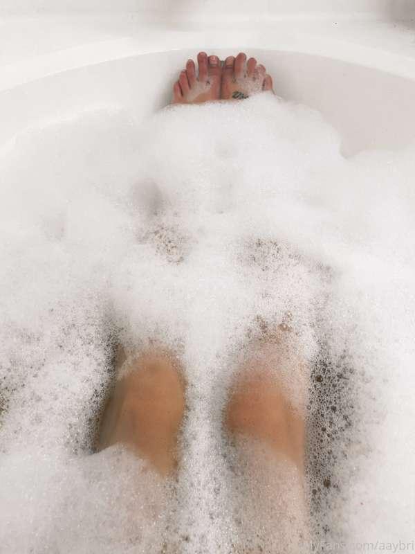 Don’t you wish you could join me 💦