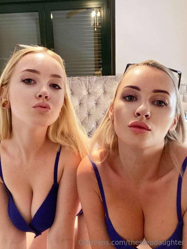 Kiss us 💋