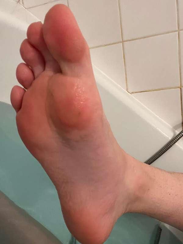Close up des petons tout fripés 🤭