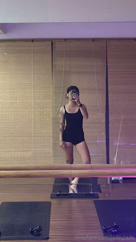 Working out on my buns and shape. I want it to make it look ..