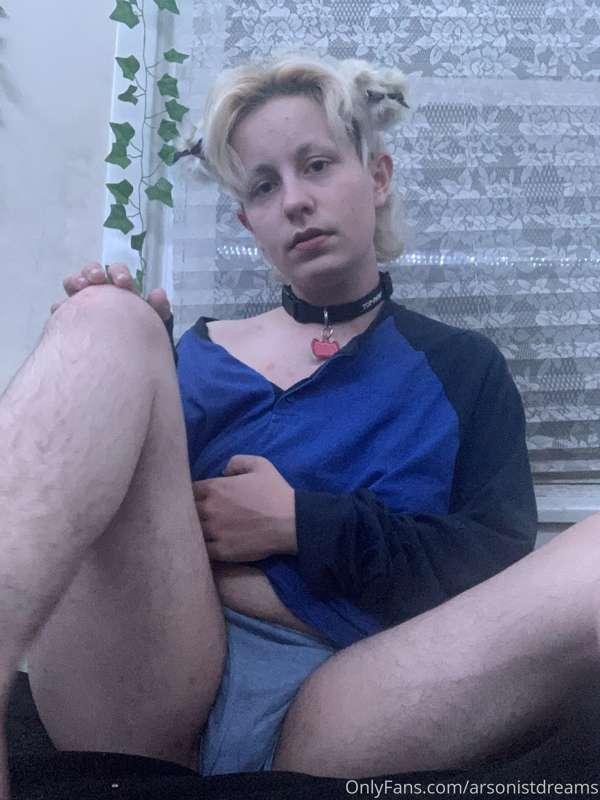 i’m sick n tittys r gross 💃💃💃