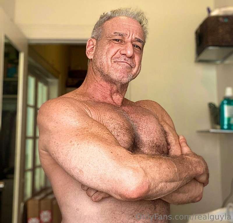 Another arms crossed shot. Because it makes your tits look n..