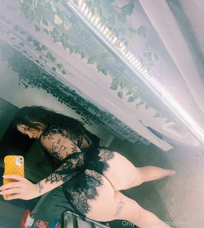 I’m bout to buss out a bunch of unseen footage

Like if you ..