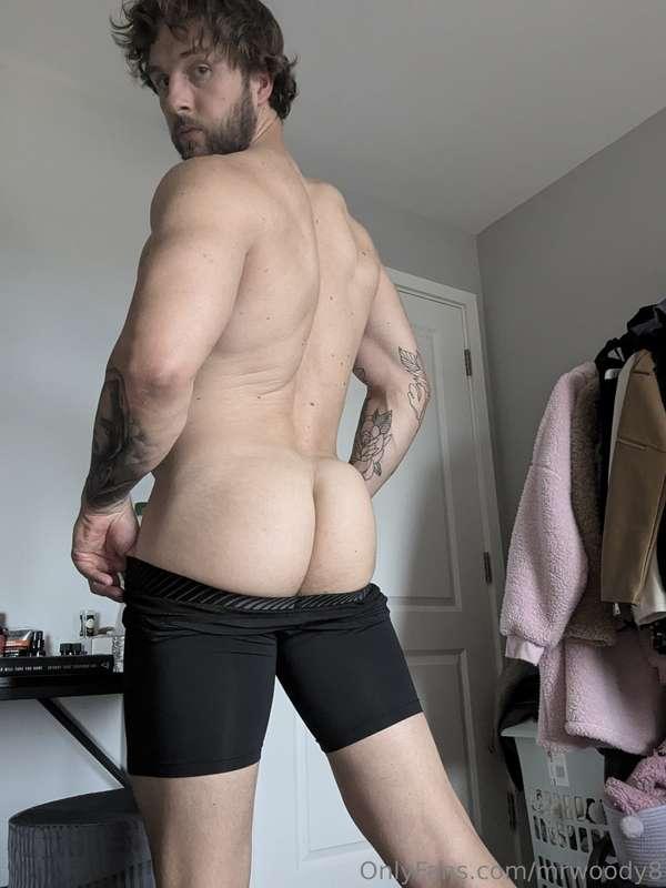 You looking at my ass ? 🍑😈😜