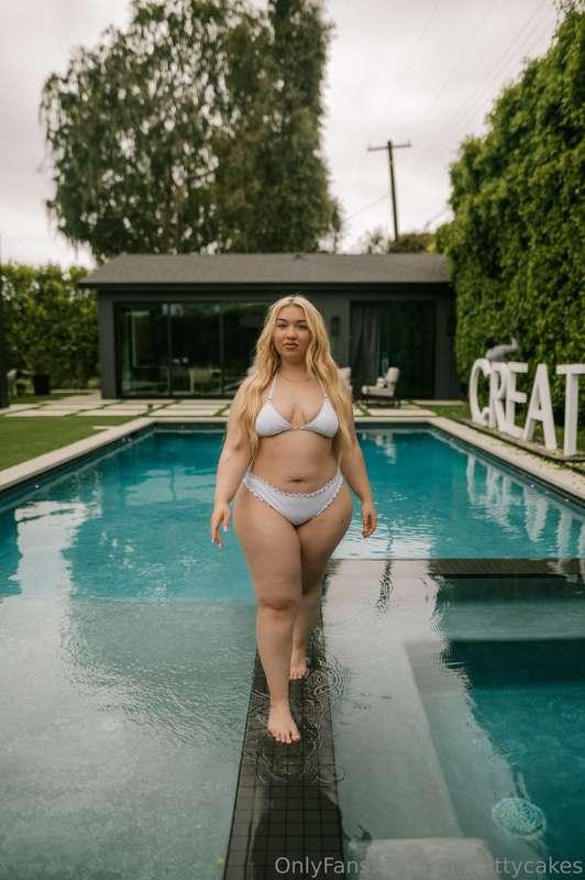 sexy curves 