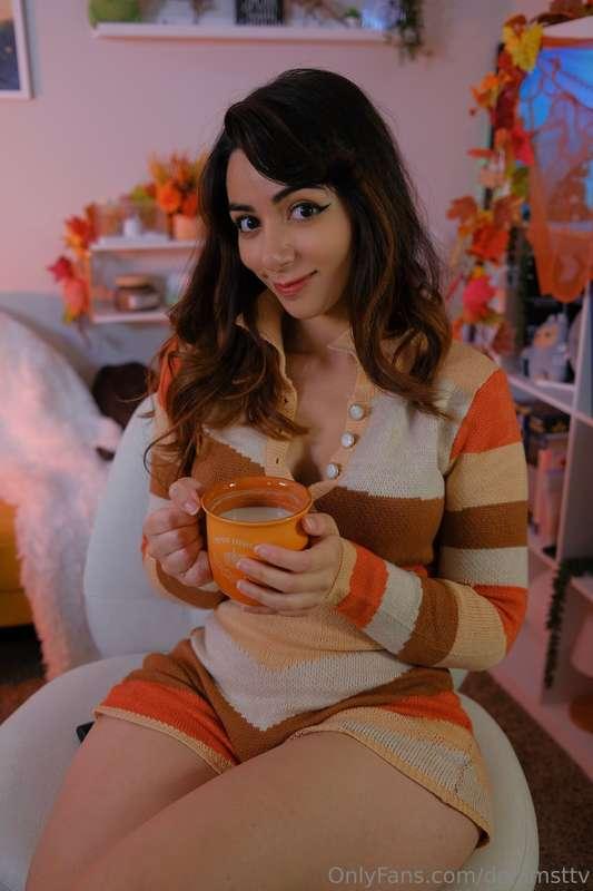 Finally set up my decorations for this fall :3 can you tell ..