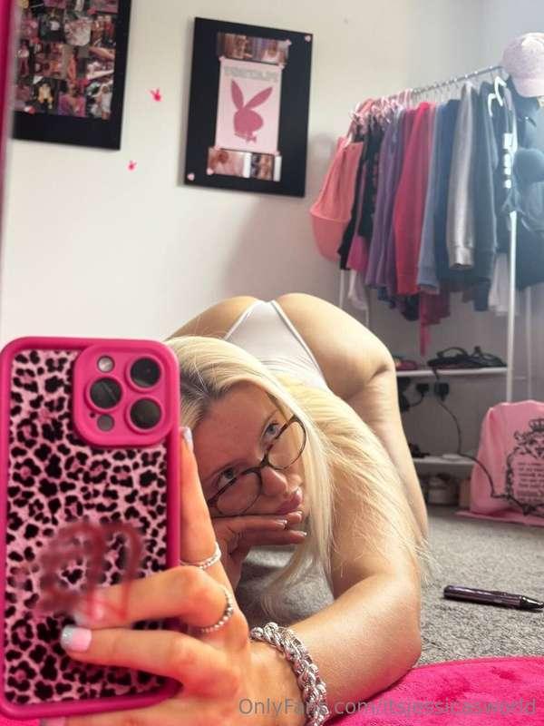 Play with me now 💓