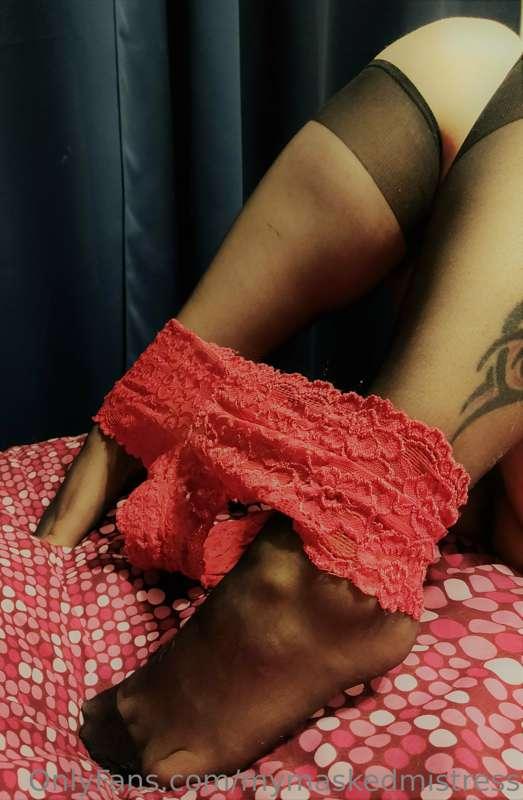 mymaskedmistress image #0