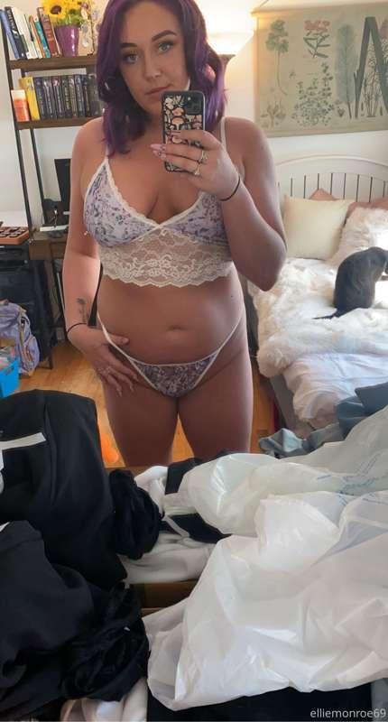 ellie_monroe69 image #1