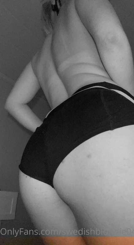 That kind of night, i looove men underwear. Comfiest underwe..