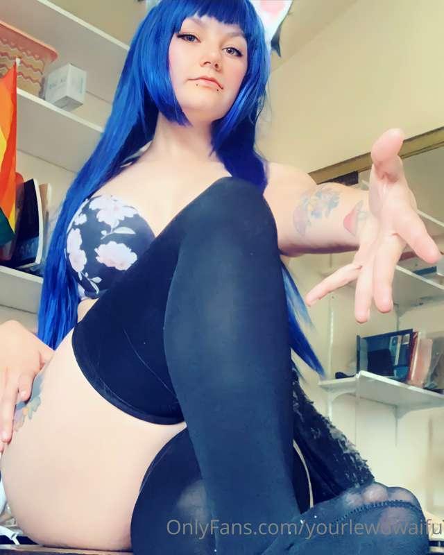 Get down on your knees and worship me  then maybe you could ..