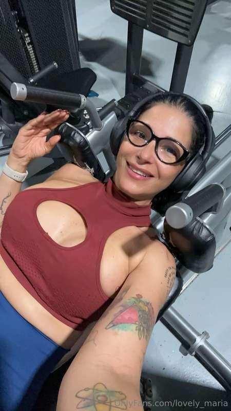 Doing my workout now… but I keep getting distracted thinking..