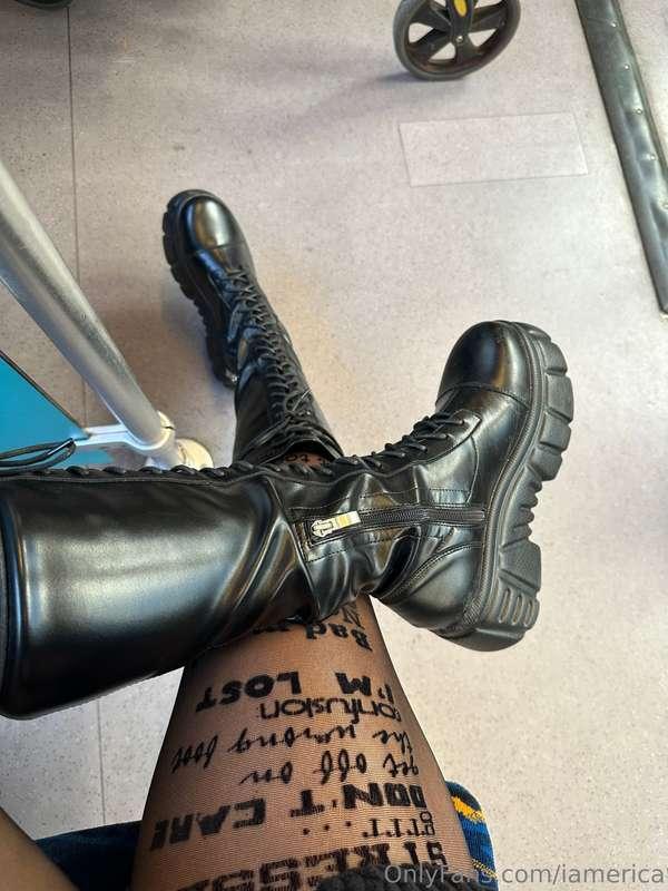 Hey Hey, who likes boots and nylons ? Let me know if I shoul..