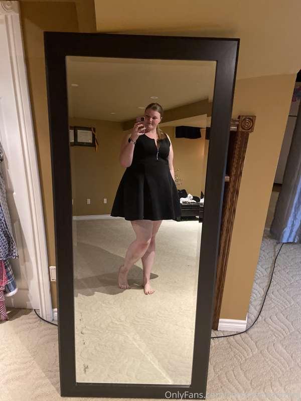 Little black dress with a little soles and booty #soles #bla..