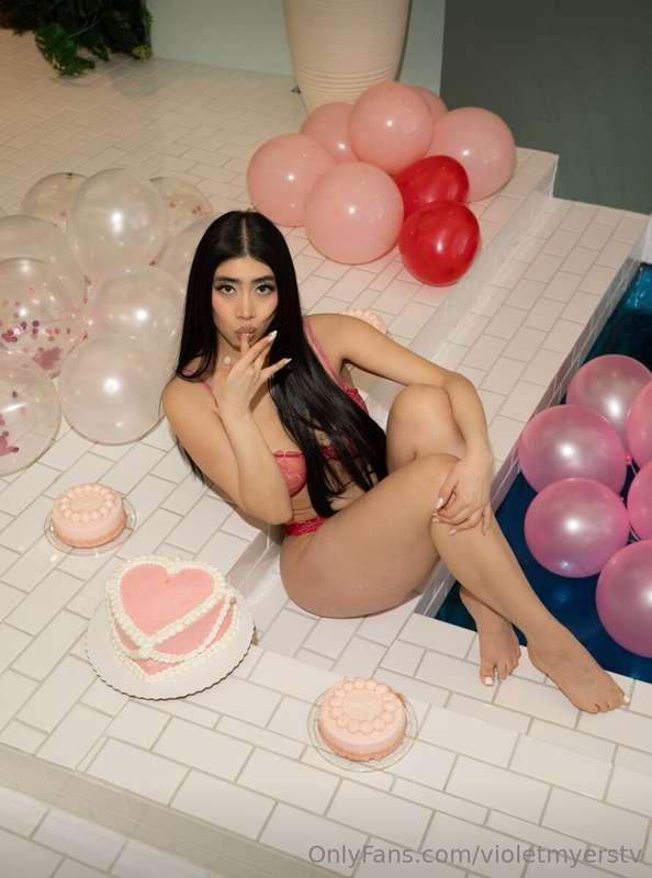It's my birthday! Come celebrate with me!! https://onlyfans...