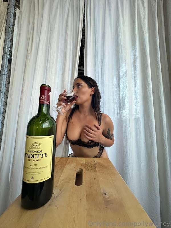 It’s Sunday babe, who wants to come over and have a glass of..