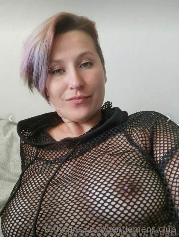 Follow @lucieveverka1 for FREE❤️
Dads, come and see a horny ..