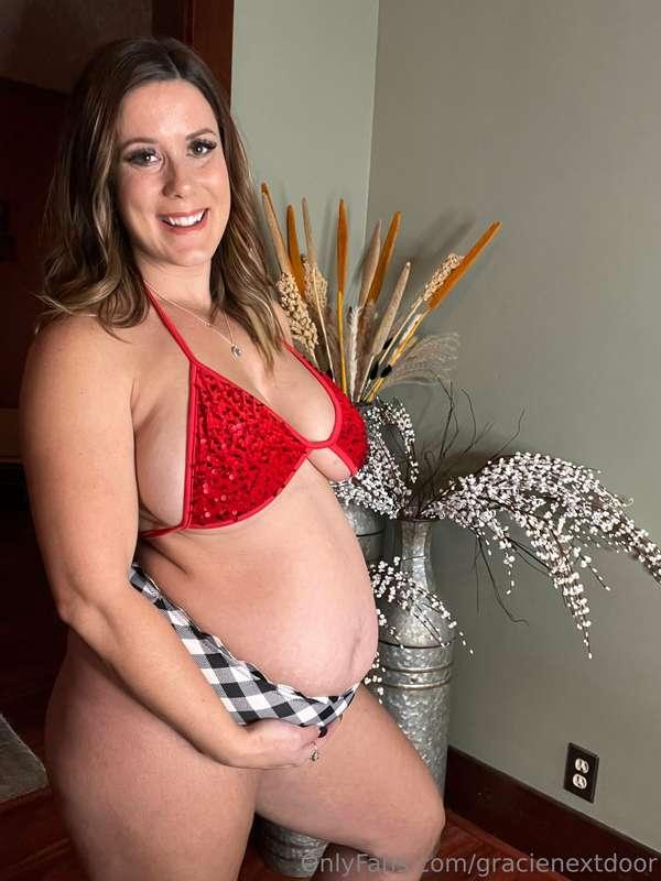 BABY bump update 33 weeks 💕 thoughts?