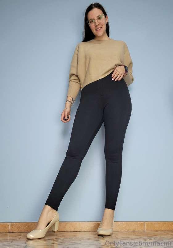 Autumn outfit with nude shiny classy high heels, which are n..