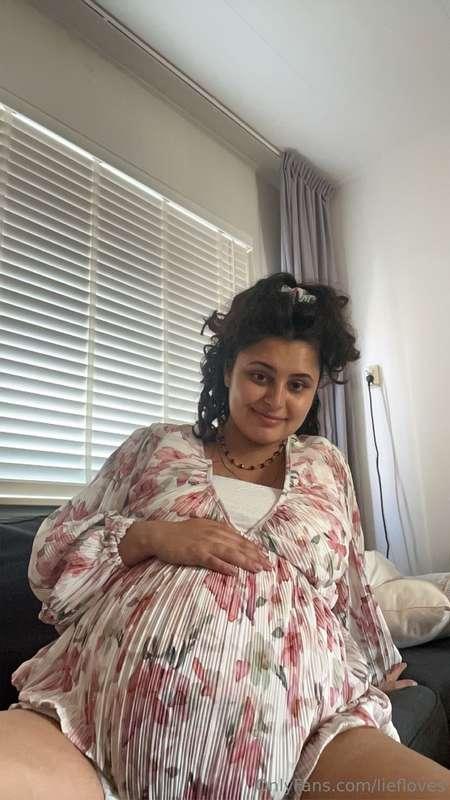 Big belly rubbing&burping. Previously sold as part of my liv..