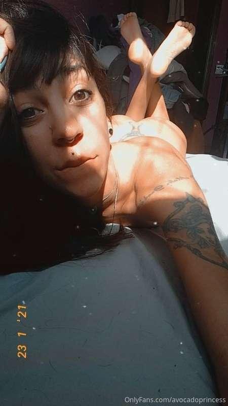 Cada vez que me desnudo para tomar sol acabo igual ...😏🔥💦 Y ..