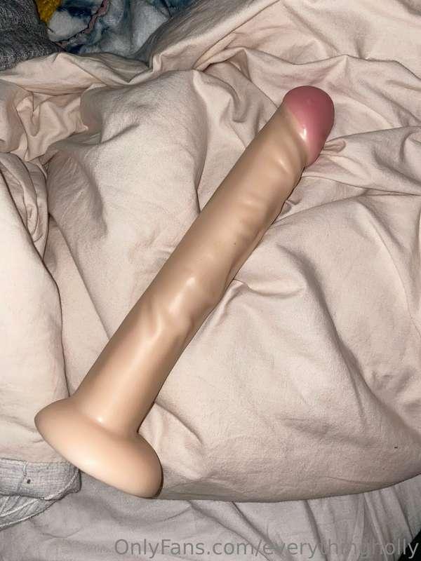 yes baby it’s big! it’s over 10 inches long 😈 
wanna see me ..