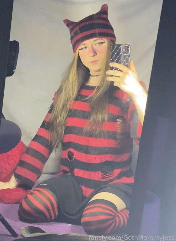 gothmommyjess image #3