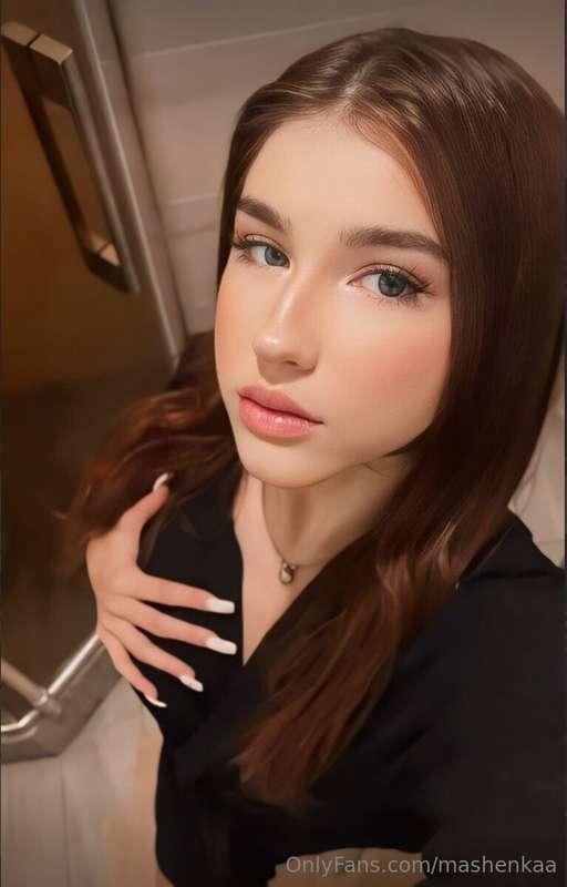 🖤 STOP SCROLLING 🖤
Looking for help with boredom? ❣️ She's n..