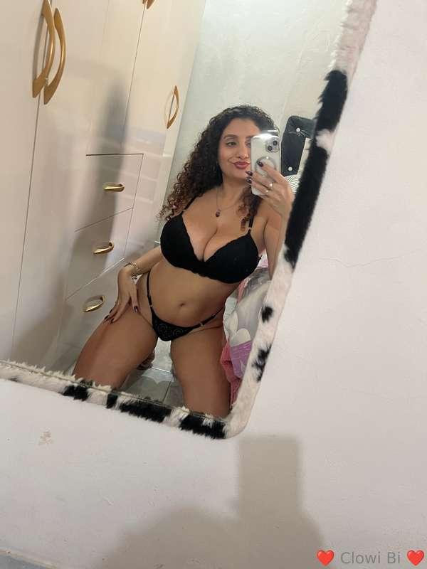 daddy your whore wants you to cum on her tits 💦🤤