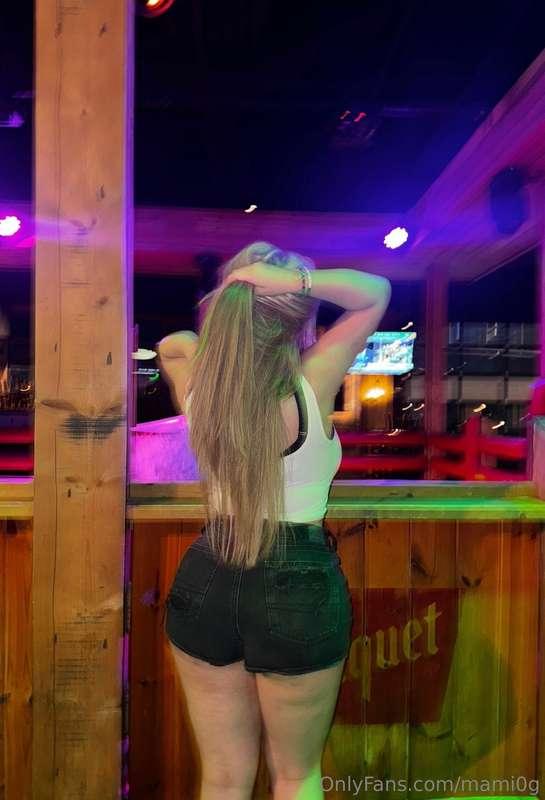 a little bit of this.. a little bit of THAT 🍑😝