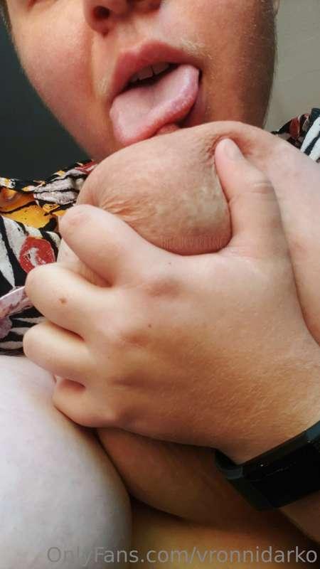 thecurvyprince image #3