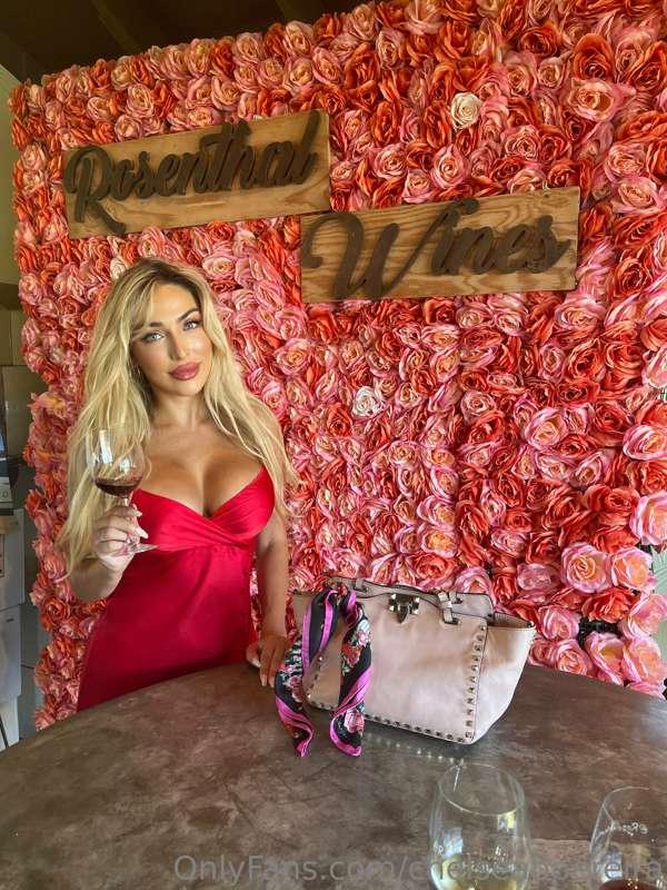 I really love wine 🍷 how about you? What about doing a live ..