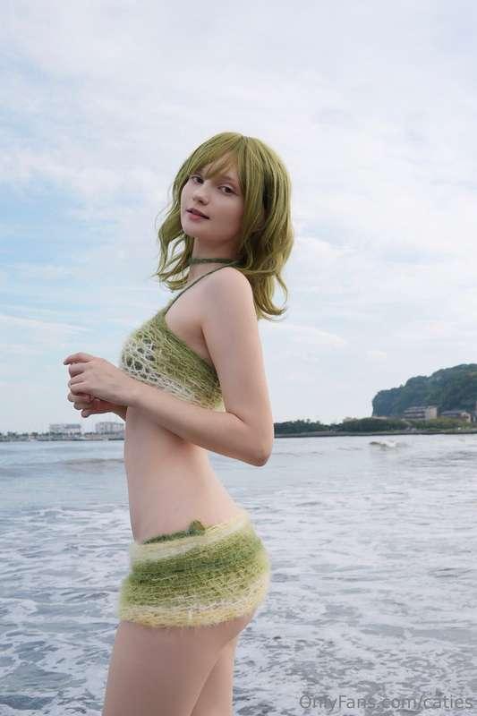 Beach day with your favorite? ☀️