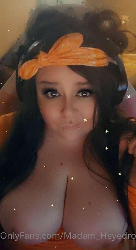 You guys. I got a warning on my onlyfans today that said i w..