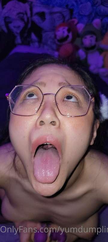 How deep is my throat? U should fuck it to find out 😈