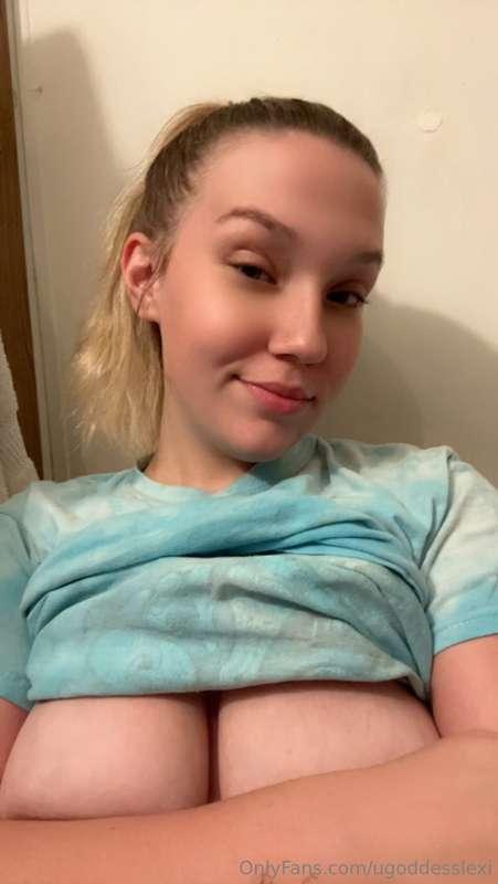 feeling like doing something crazy! Hmu let’s chat!