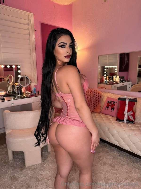 Tip $10 to be my valentine & get your present in the DMs💋