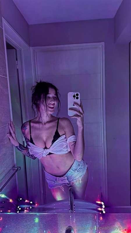 DARLING, LIKE ME IF YOU WANT TO SEE ME WITHOUT A SHIRT AND C..
