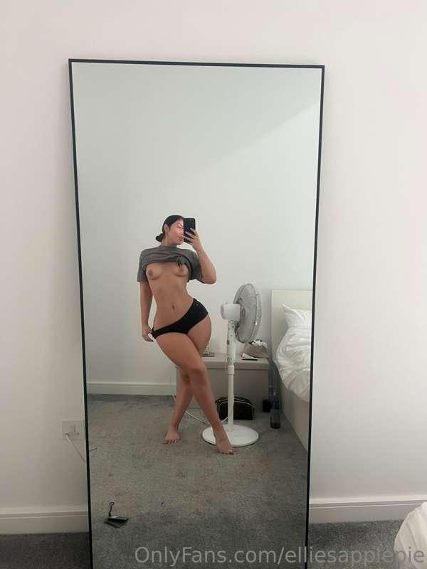 Morning 😩🤣

Does anyone else get so horny when they wake up?