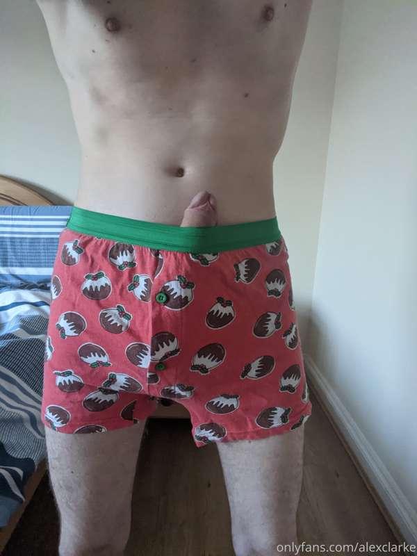 Apparently the only clean boxers I have are Christmas ones 😂